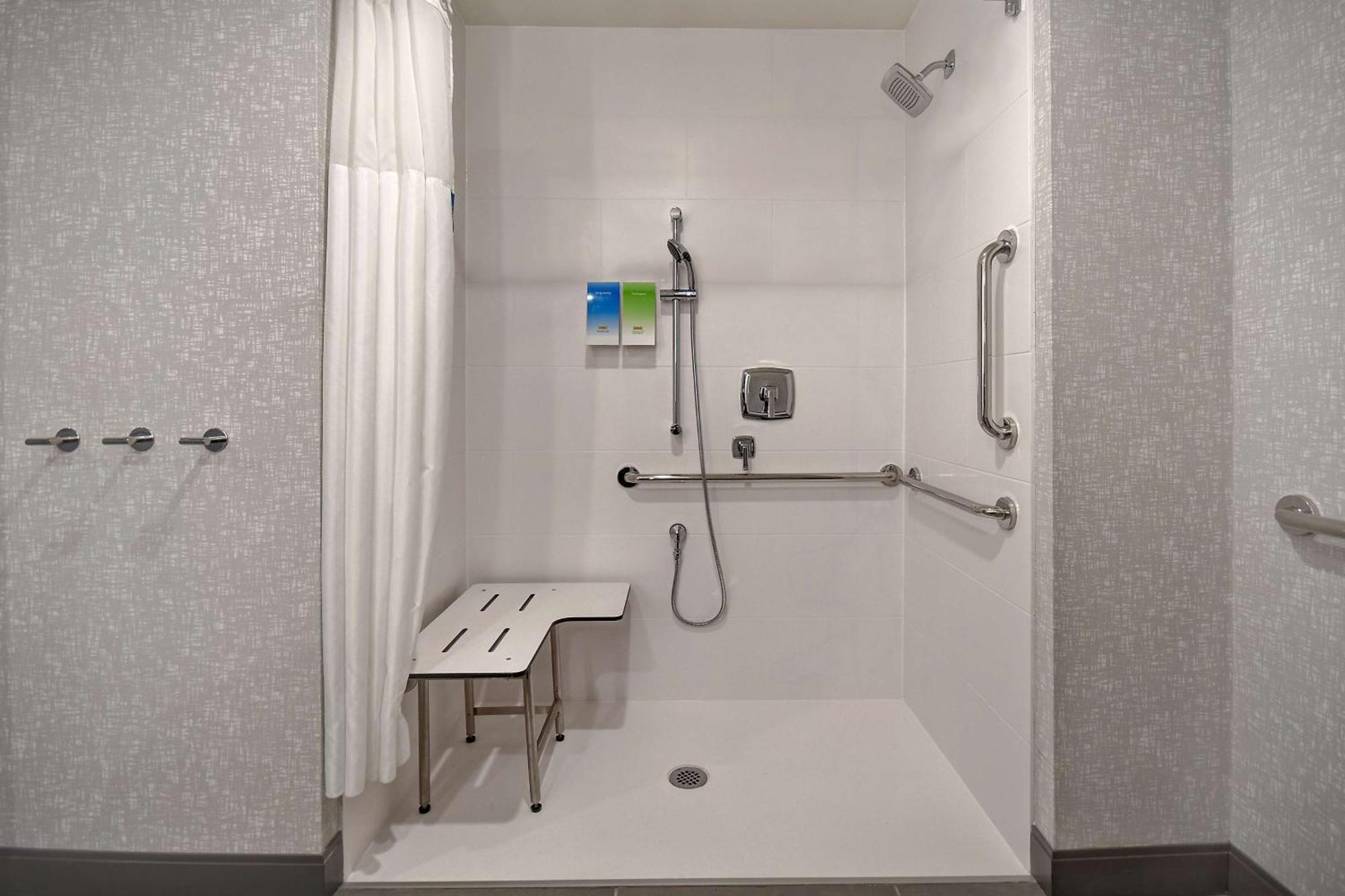 Hotel Hampton & Vegas Convention Center - No Fee Las Vegas