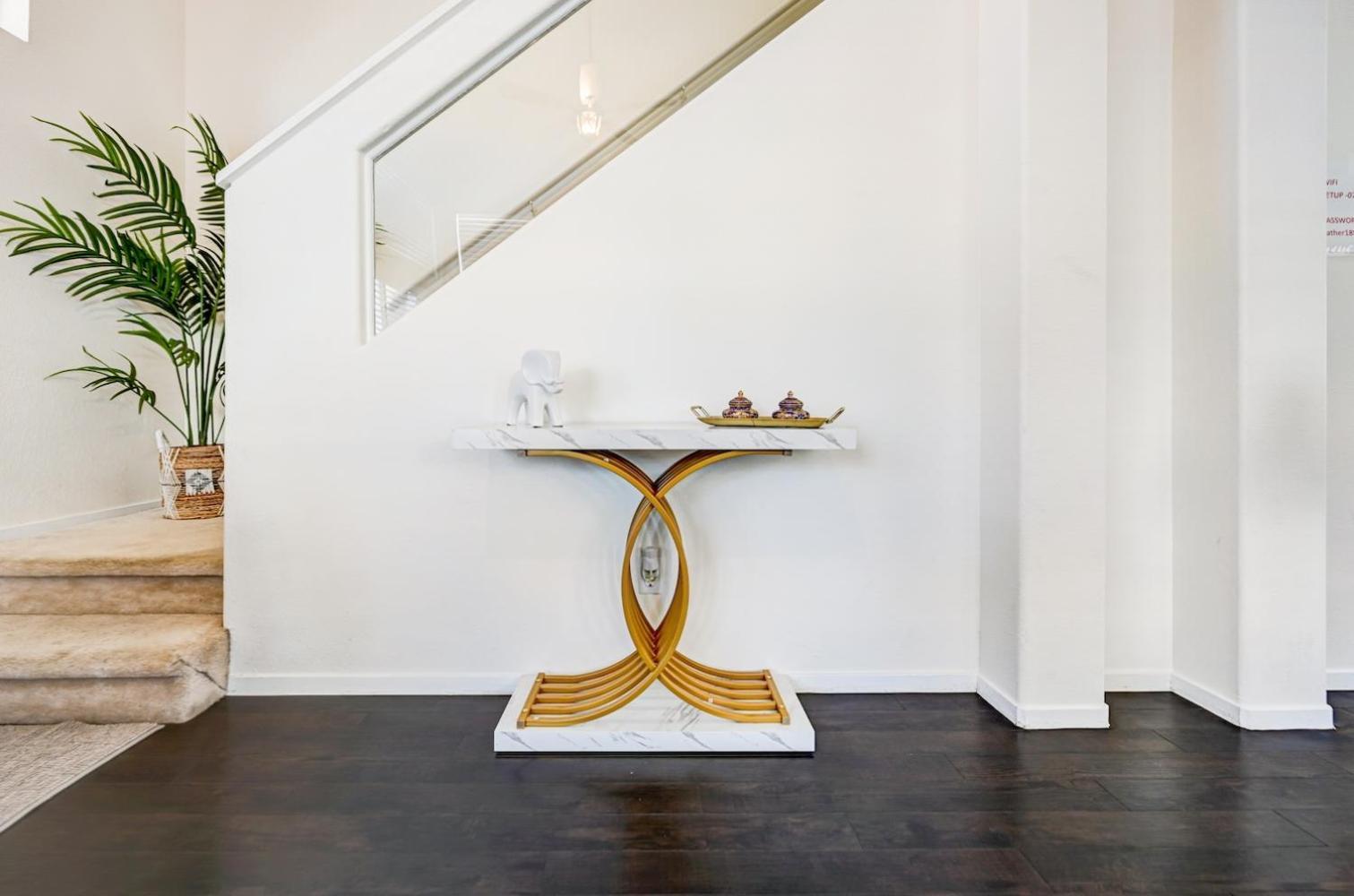 Holiday home Chic Vegas Retreat: Near Attractions