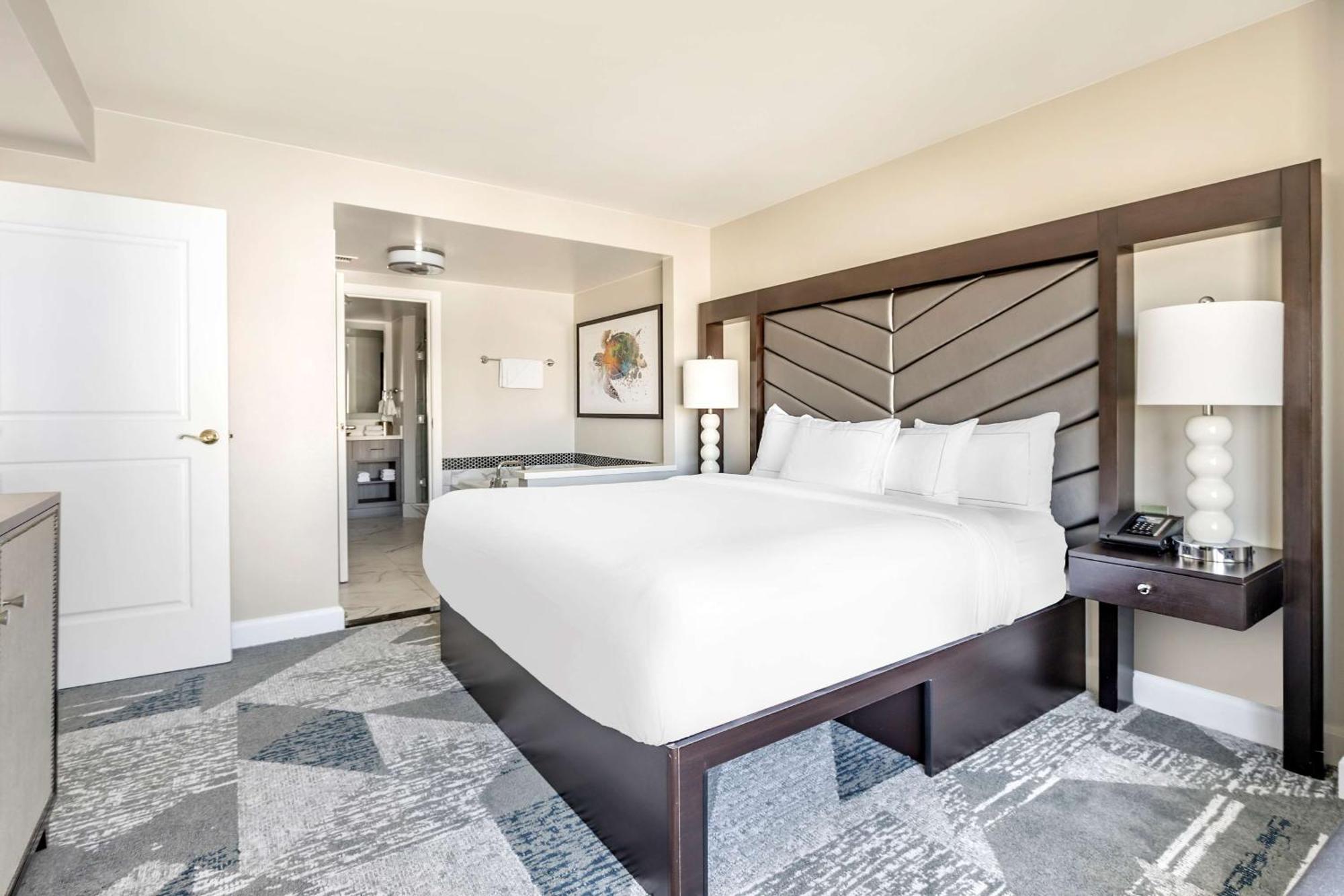 Hilton Grand Vacations Club On The Vegas Strip Resort Las Vegas