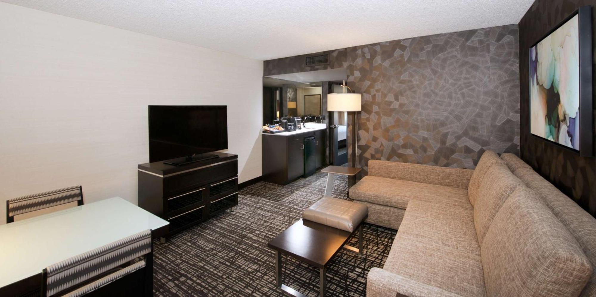 Hotel Embassy By Hilton Vegas 4*
