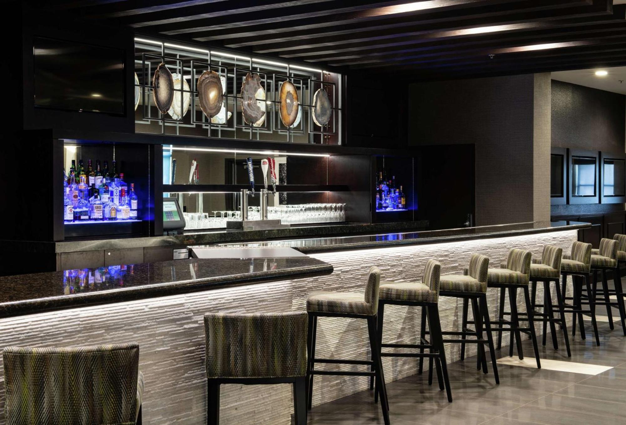 Embassy By Hilton Vegas Hotel 4*