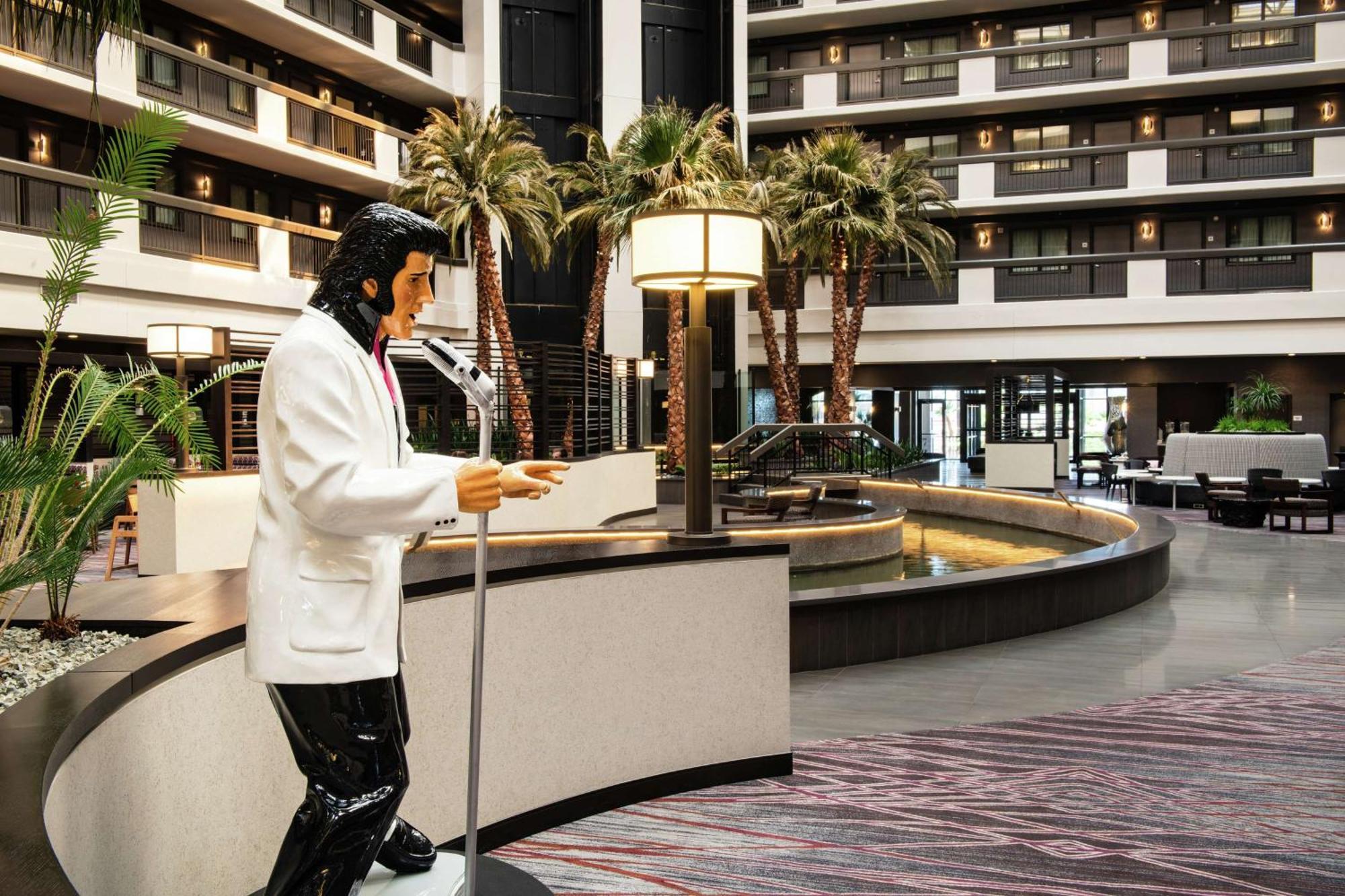 Hotel Embassy By Hilton Vegas 4*