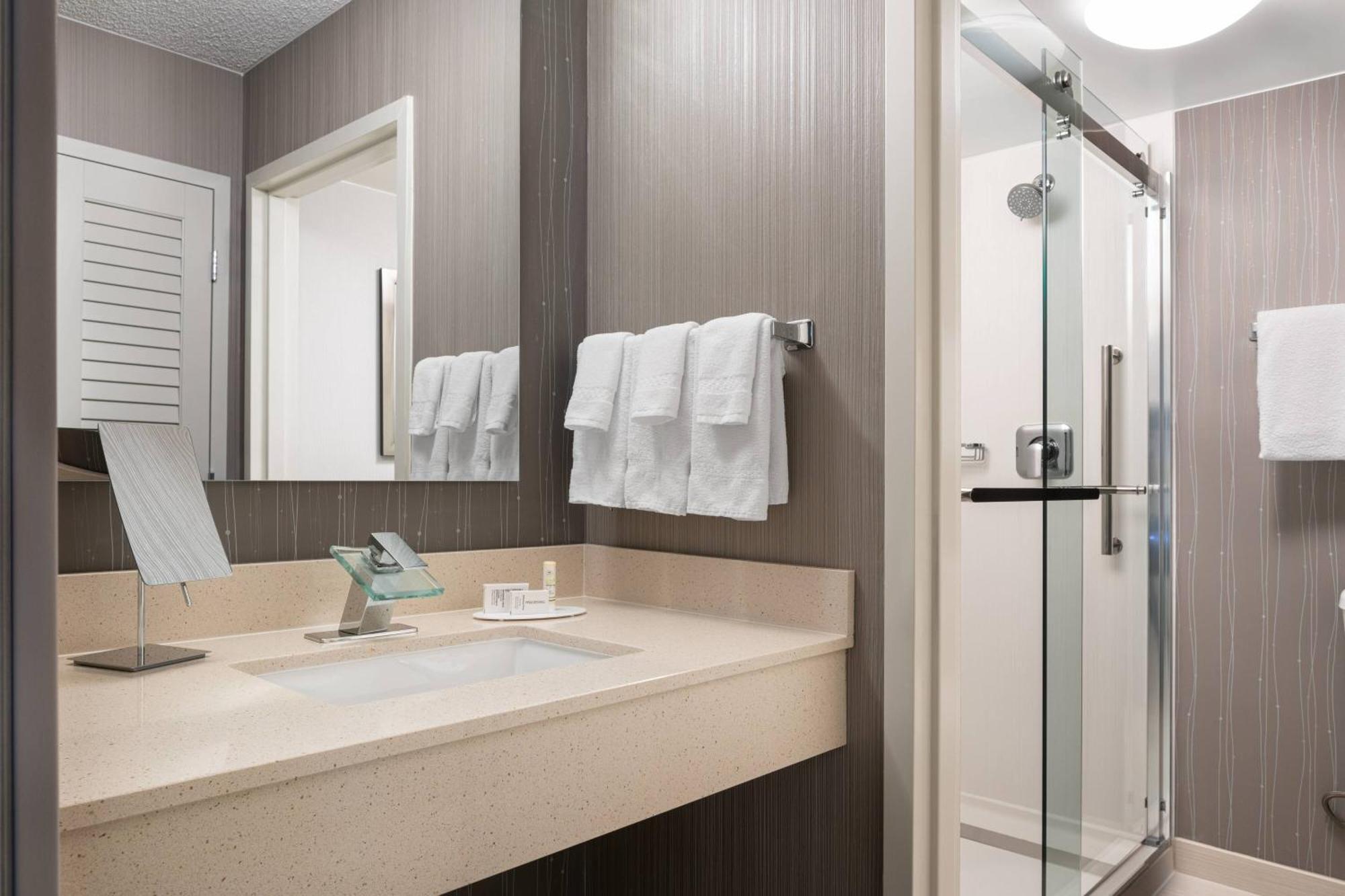 Hotel Courtyard By Marriott Vegas Convention Center