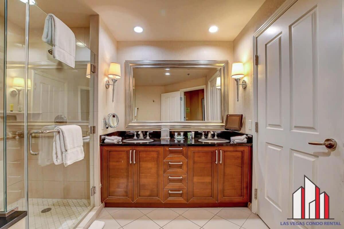 Mgm Signature-30-719 Strip View Jacuzzi Holiday home