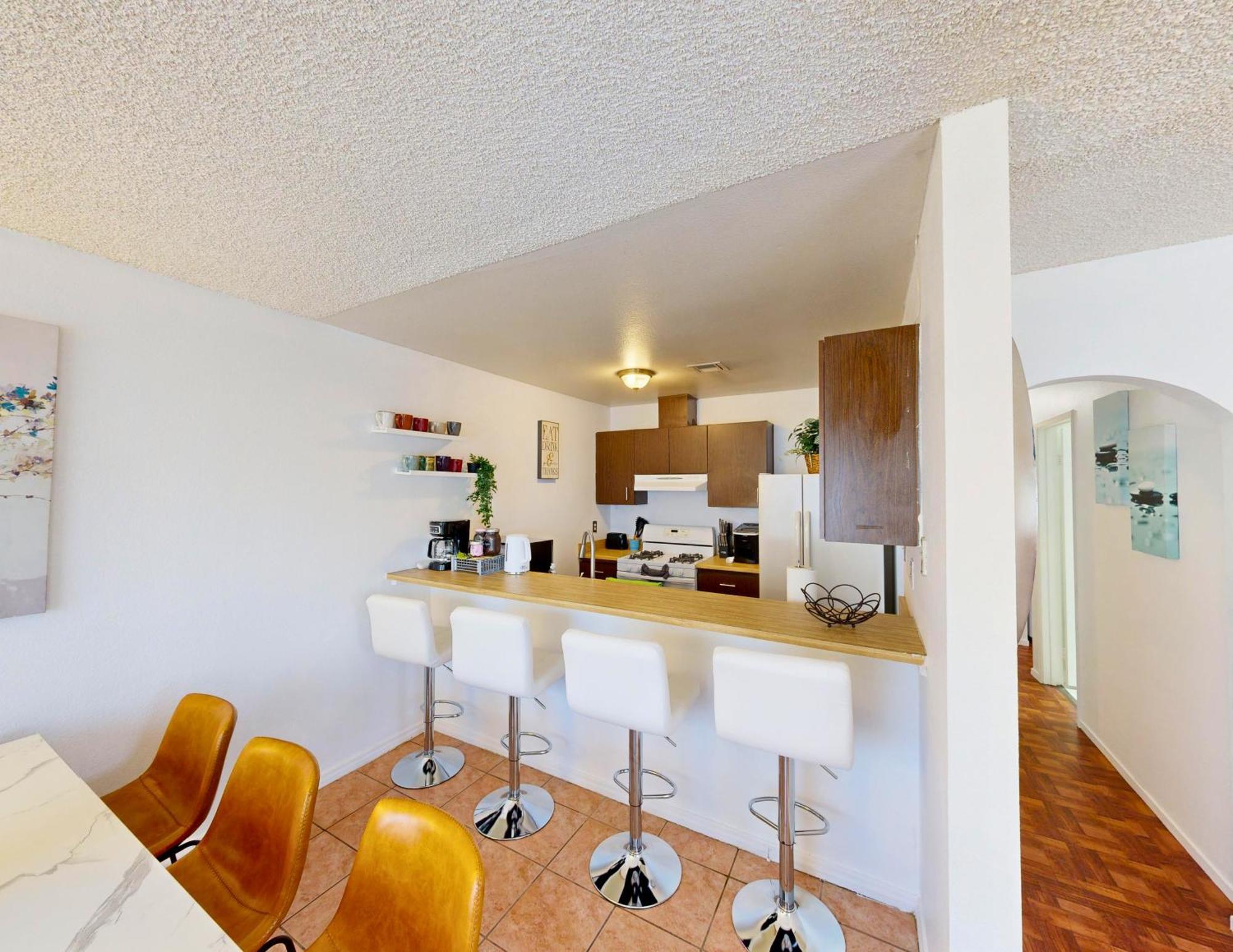 Stylish 2-bedroom Vegas Getaway With Amenities Holiday home