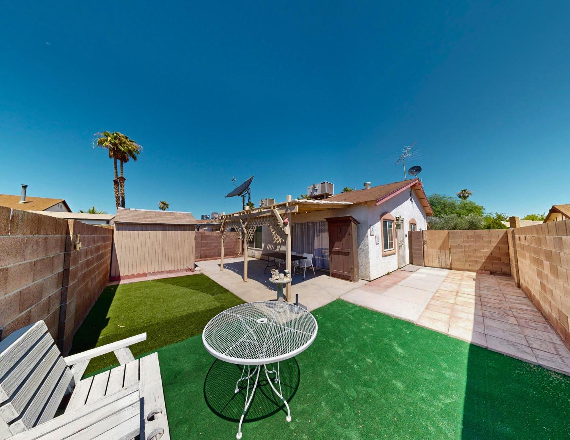 Stylish 2-bedroom Vegas Getaway With Amenities Holiday home Las Vegas