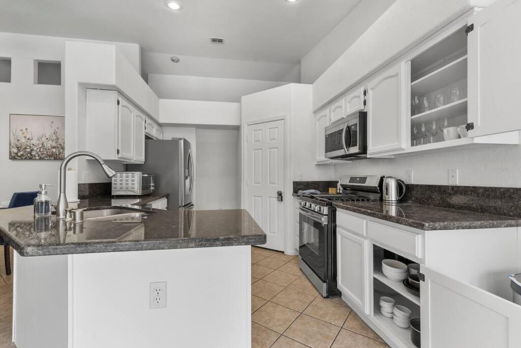 Holiday home Vegas Retreats Pool, Arcade, Fun, 10min From Airport And The Strip Las Vegas