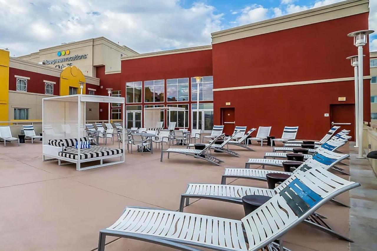 2bd With Amenities And Next To Shopping Right Off The Vegas Strip
