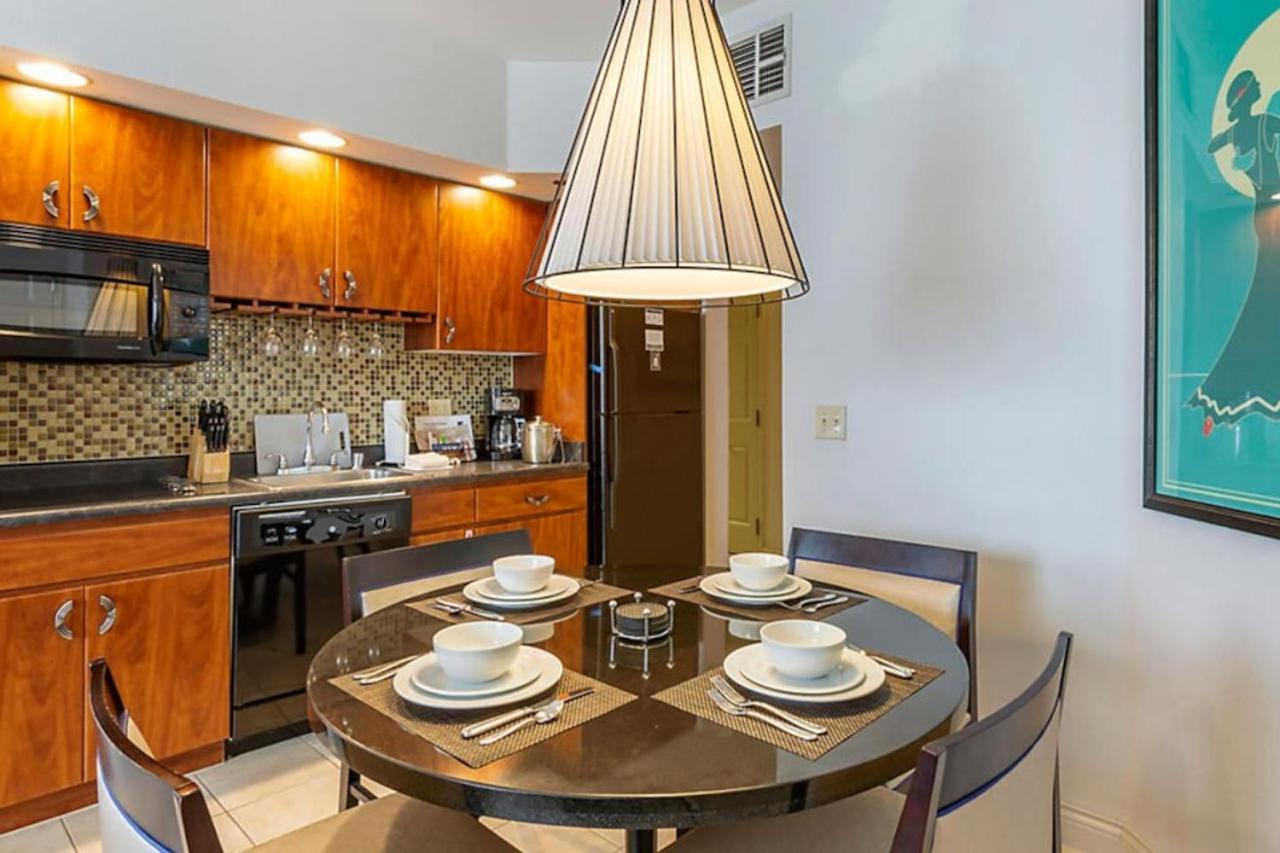 Holiday home 2bd With Amenities And Next To Shopping Right Off The Vegas Strip
