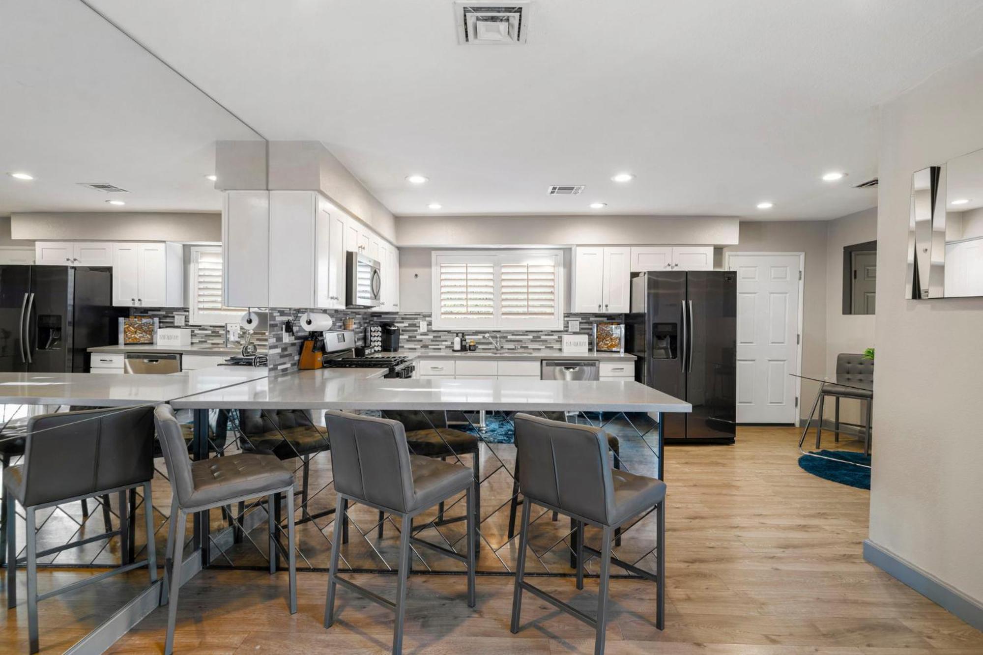 Modern Retreat Close To Lv Strip