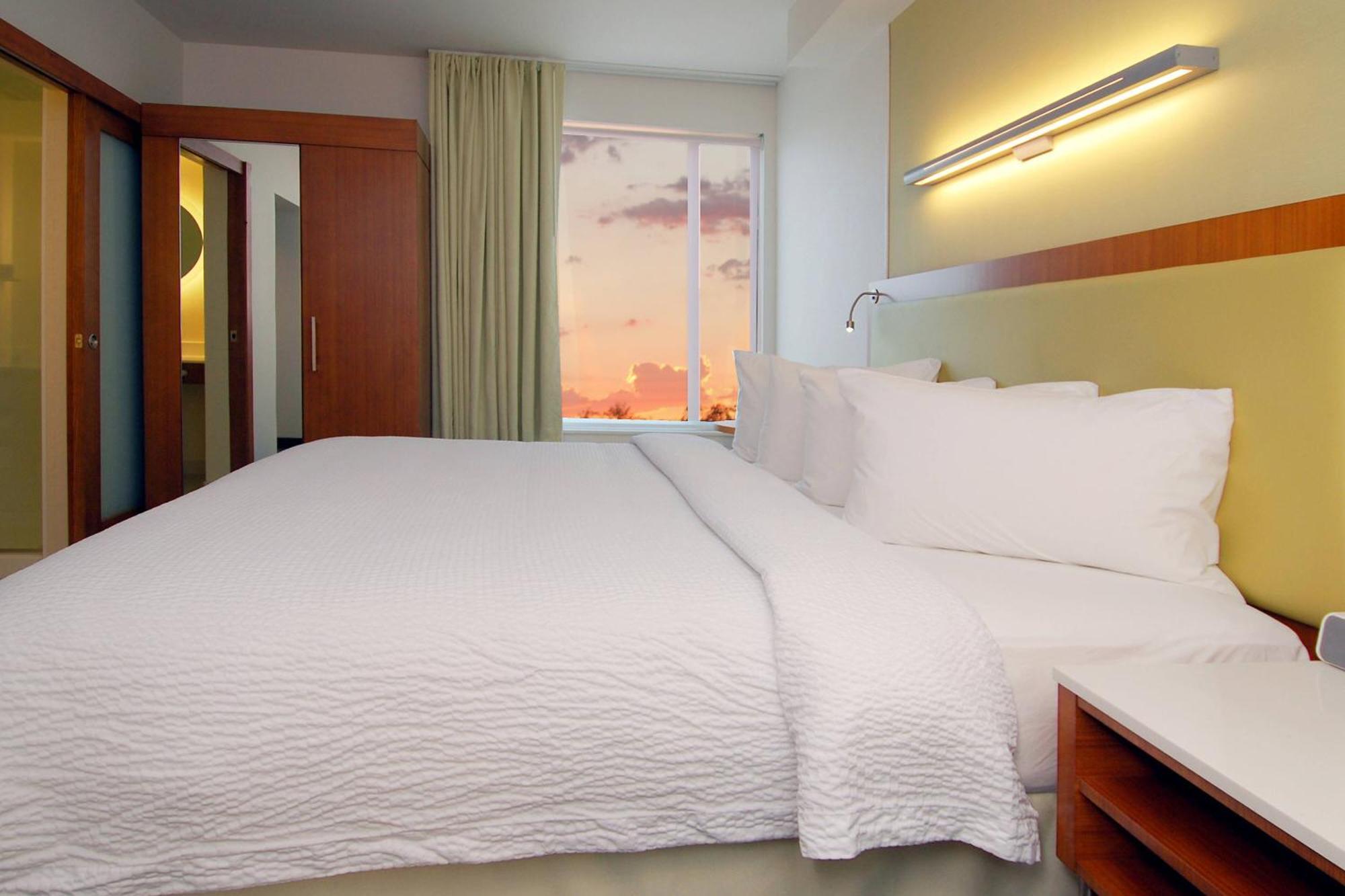 Springhill By Marriott Vegas North Speedway Hotel