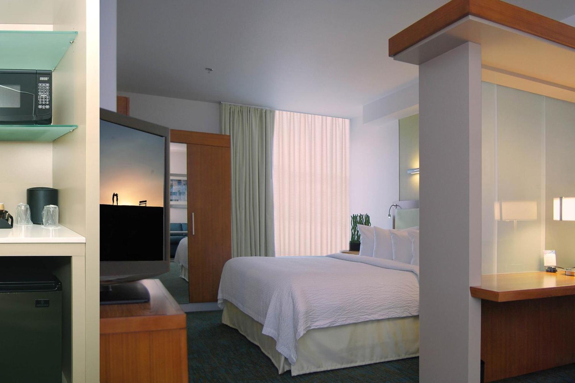 Springhill By Marriott Vegas North Speedway 3*