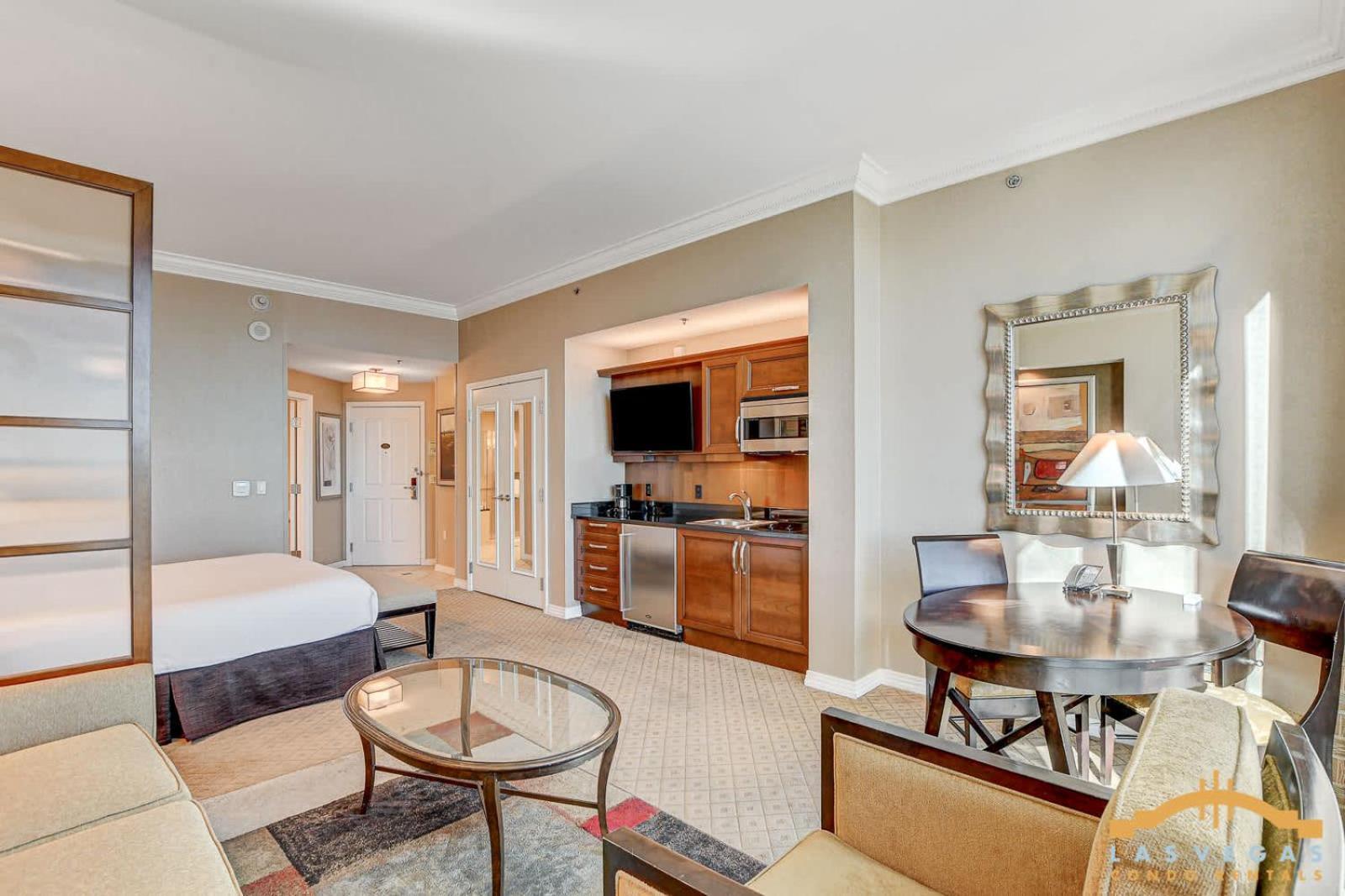 Mgm Signature-38-718 Jacuzzi *