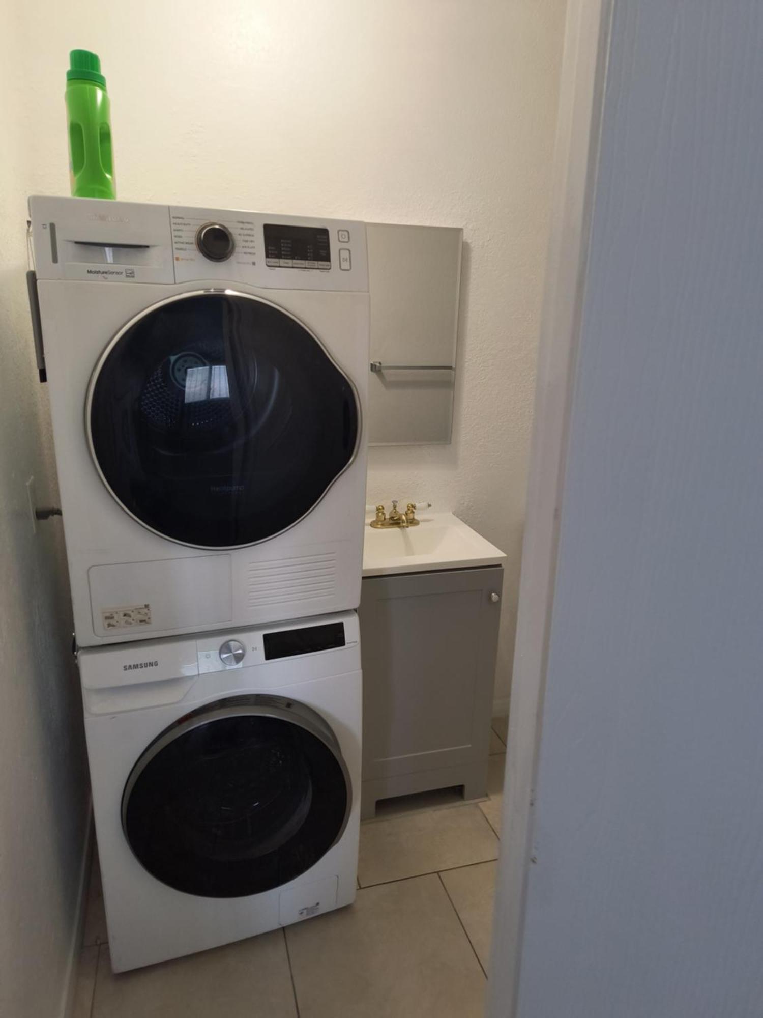 2 Bdrm Vegas, Nv *