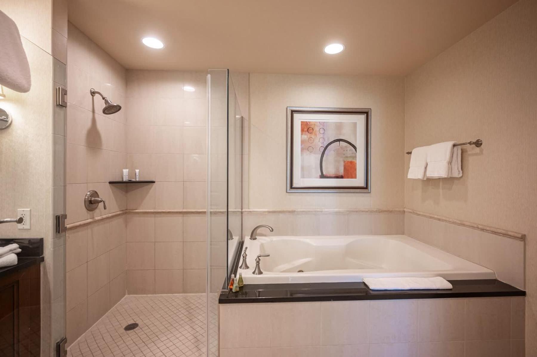 No Fee Strip View + Free Valet + Pool * Las Vegas