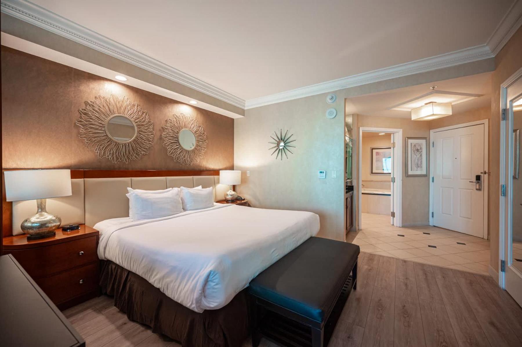 No Fee Strip View Balcony+ Free Valet+ Pool Las Vegas
