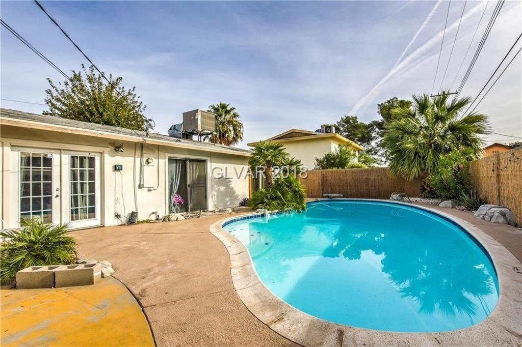 Holiday home Furnished In West Vegas