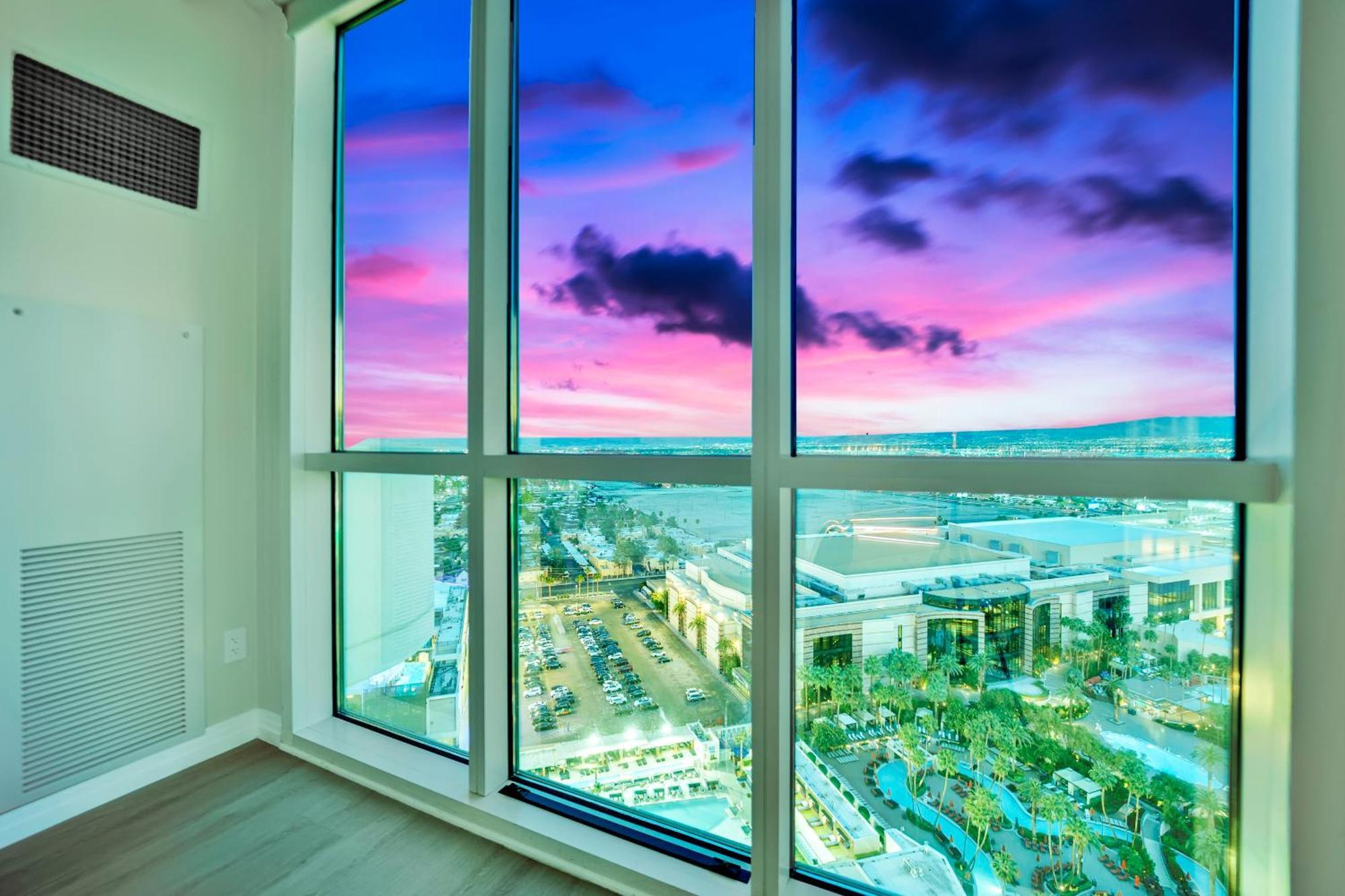 Holiday home Skyline Serenity-strip Pool F1 View-no Fee Las Vegas