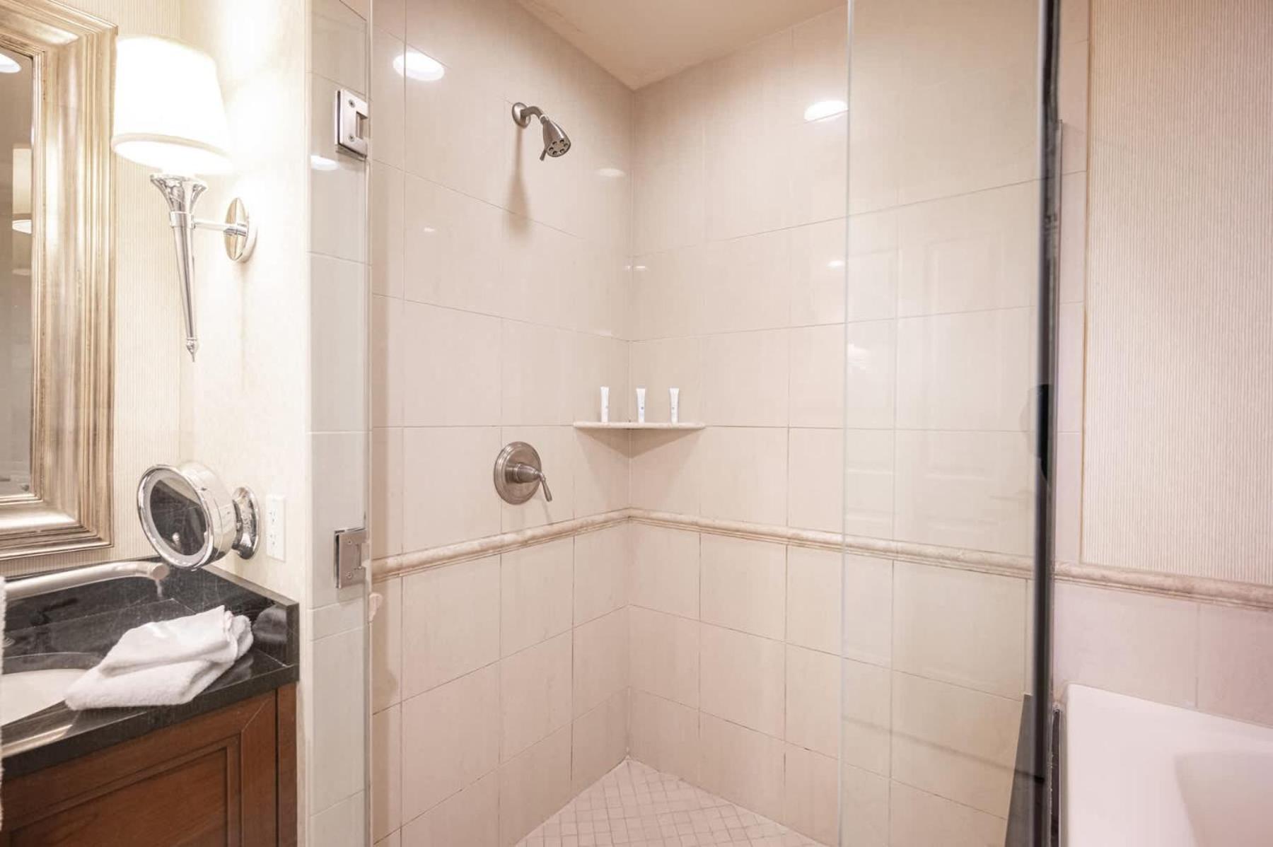 Holiday home No Fee Strip View Suites+ Free Valet + Pool Las Vegas