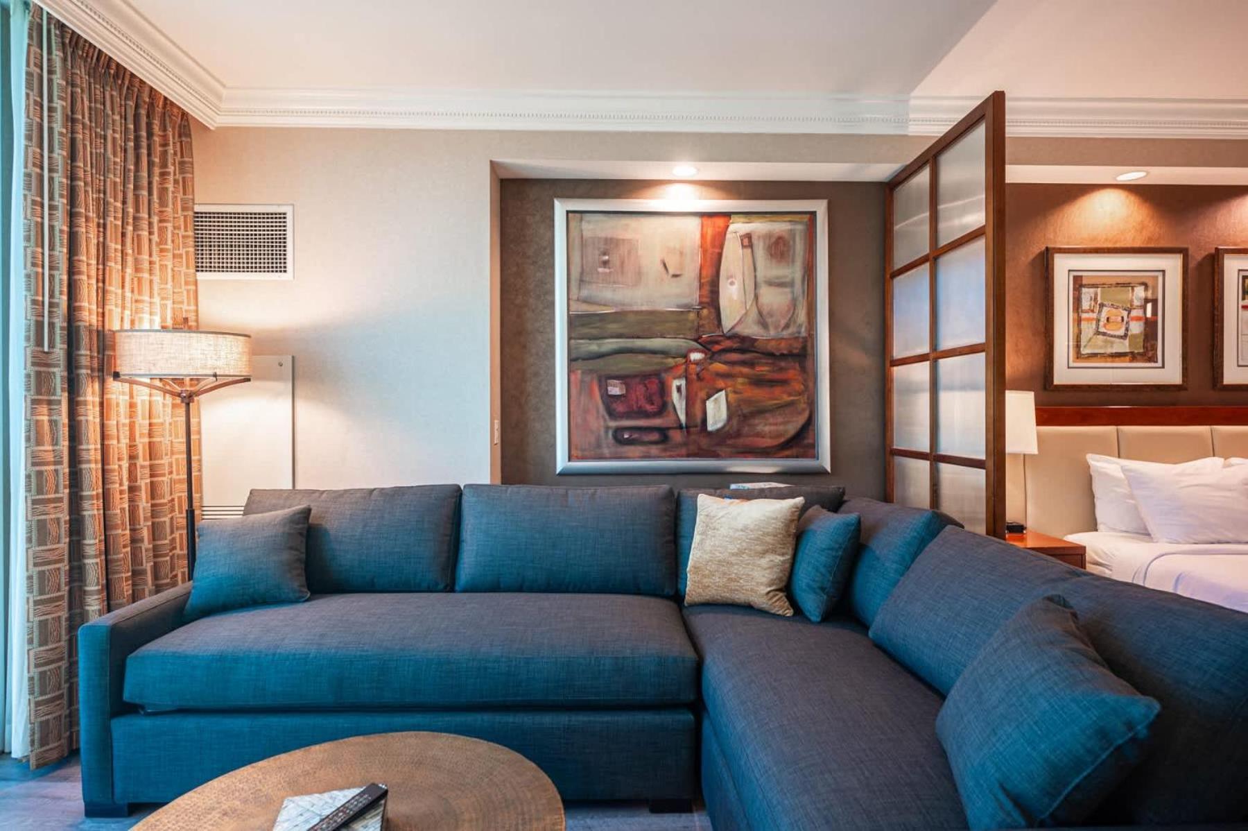 No Fee Strip View Suites+ Free Valet + Pool Las Vegas