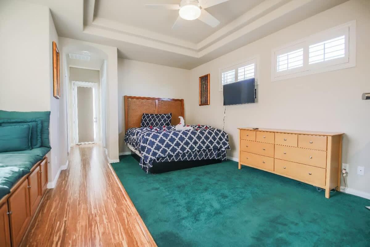 Charming Casita Budget Friendly * Las Vegas