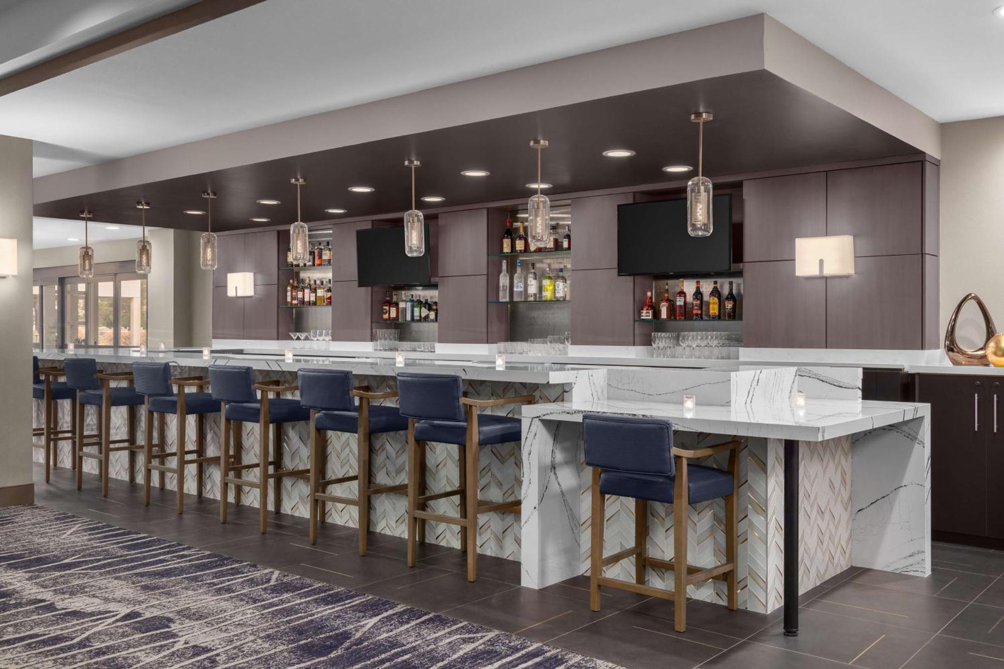 Hotel Doubletree By Hilton Vegas Airport 3*