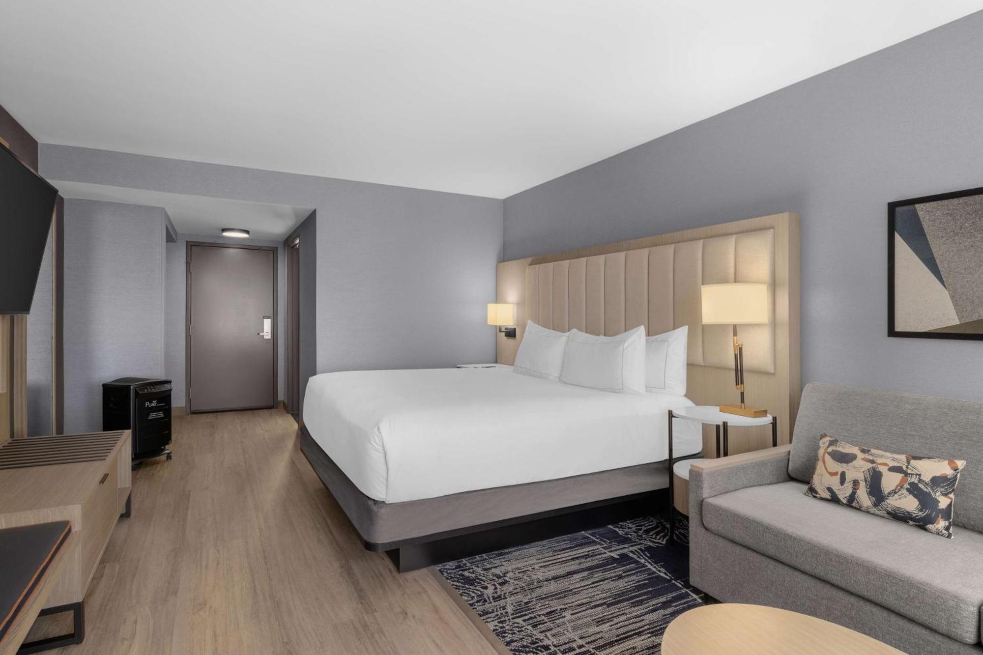 Doubletree By Hilton Vegas Airport Hotel