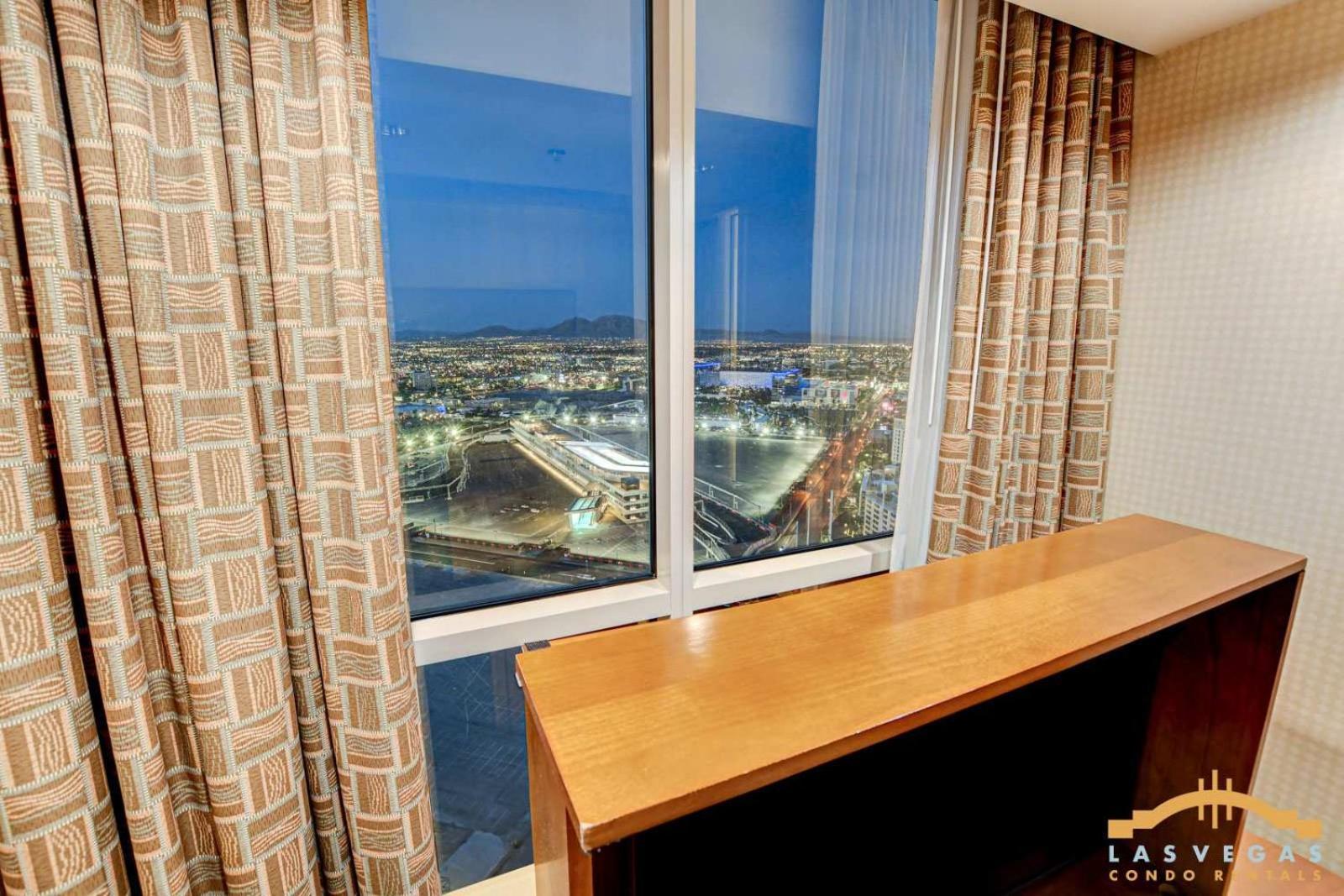 Mgm Signature-32-820 1br 2ba F1 Pits View Balcony Holiday home *