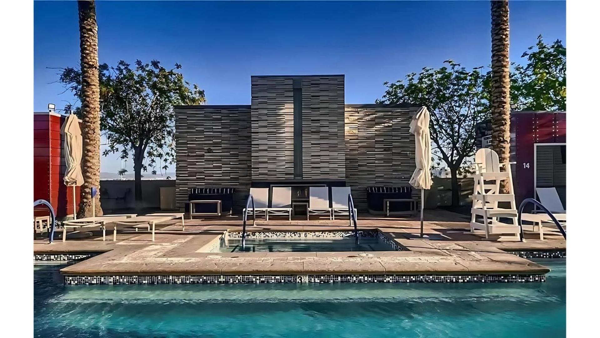 Vista Balcony Collection - Stripsuite Palms Place Hotel, & Casino 4*
