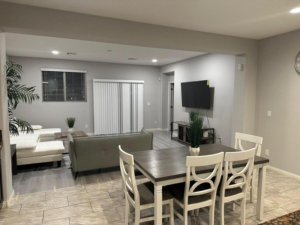 Gated Sw Vegas Near 215, Las, Red Rock, Summerlin Apartment Las Vegas