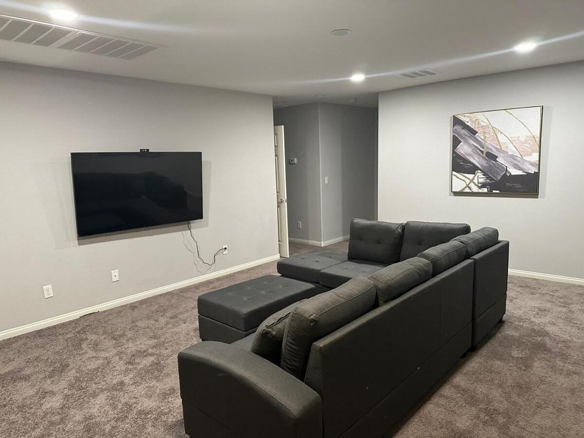 Apartment Gated Sw Vegas Near 215, Las, Red Rock, Summerlin