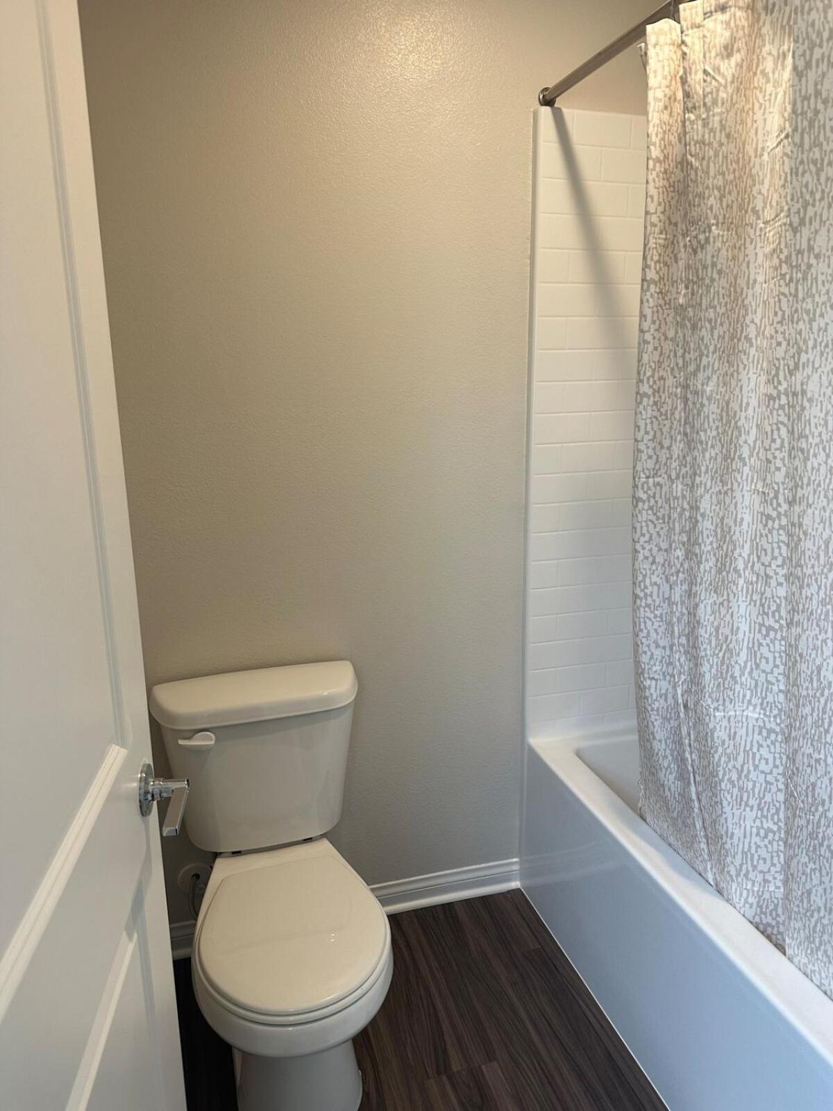Apartment Gated Sw Vegas Near 215, Las, Red Rock, Summerlin