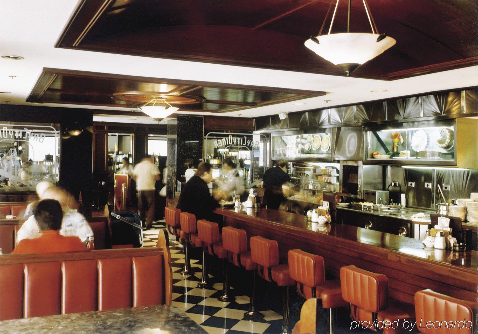 Hotel Golden Gate Casino 3*