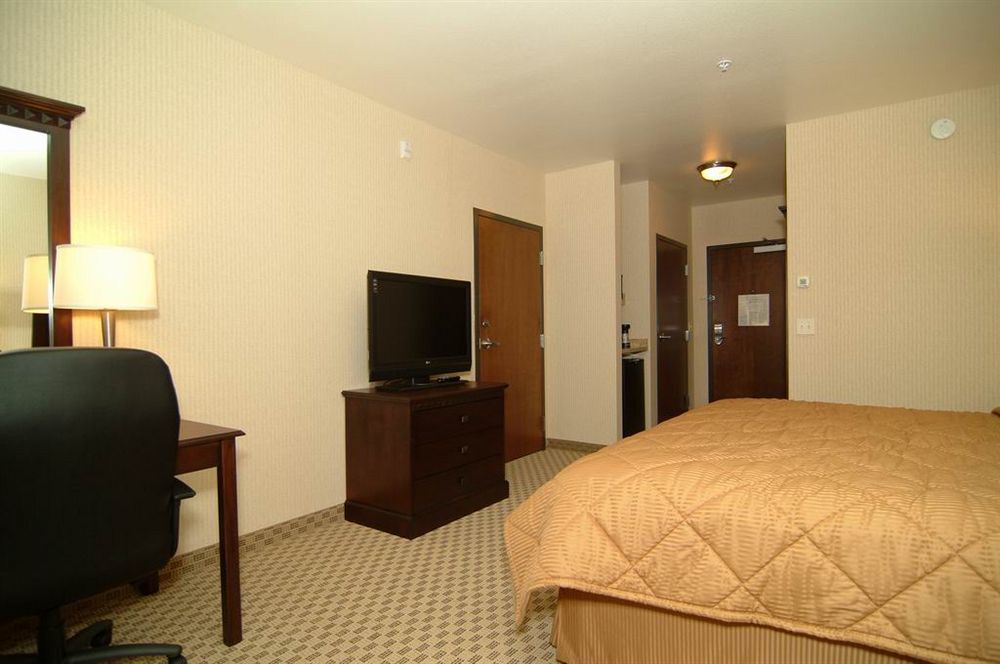Comfort & Henderson - Vegas Hotel 3*