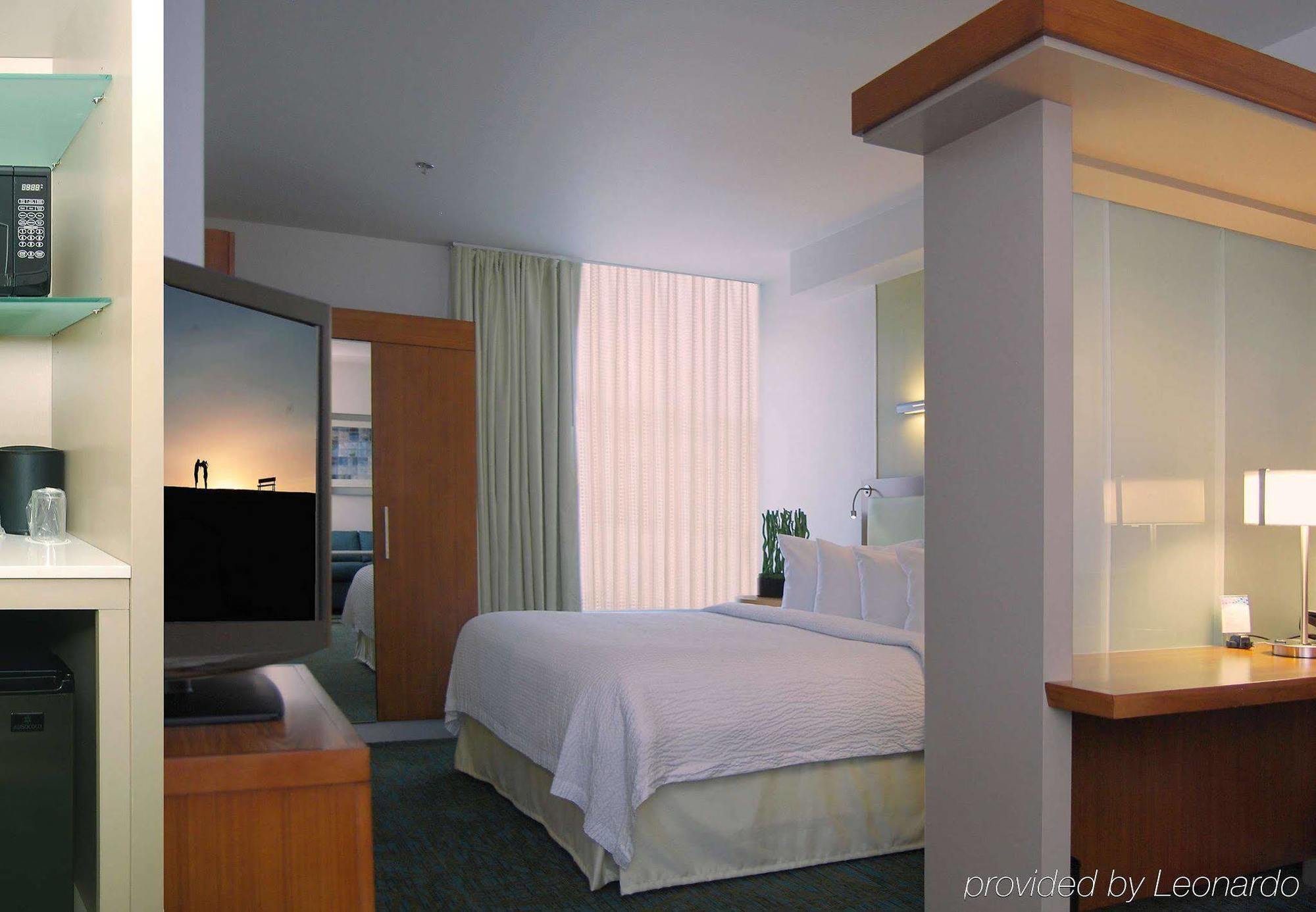 Springhill By Marriott Vegas North Speedway 3*