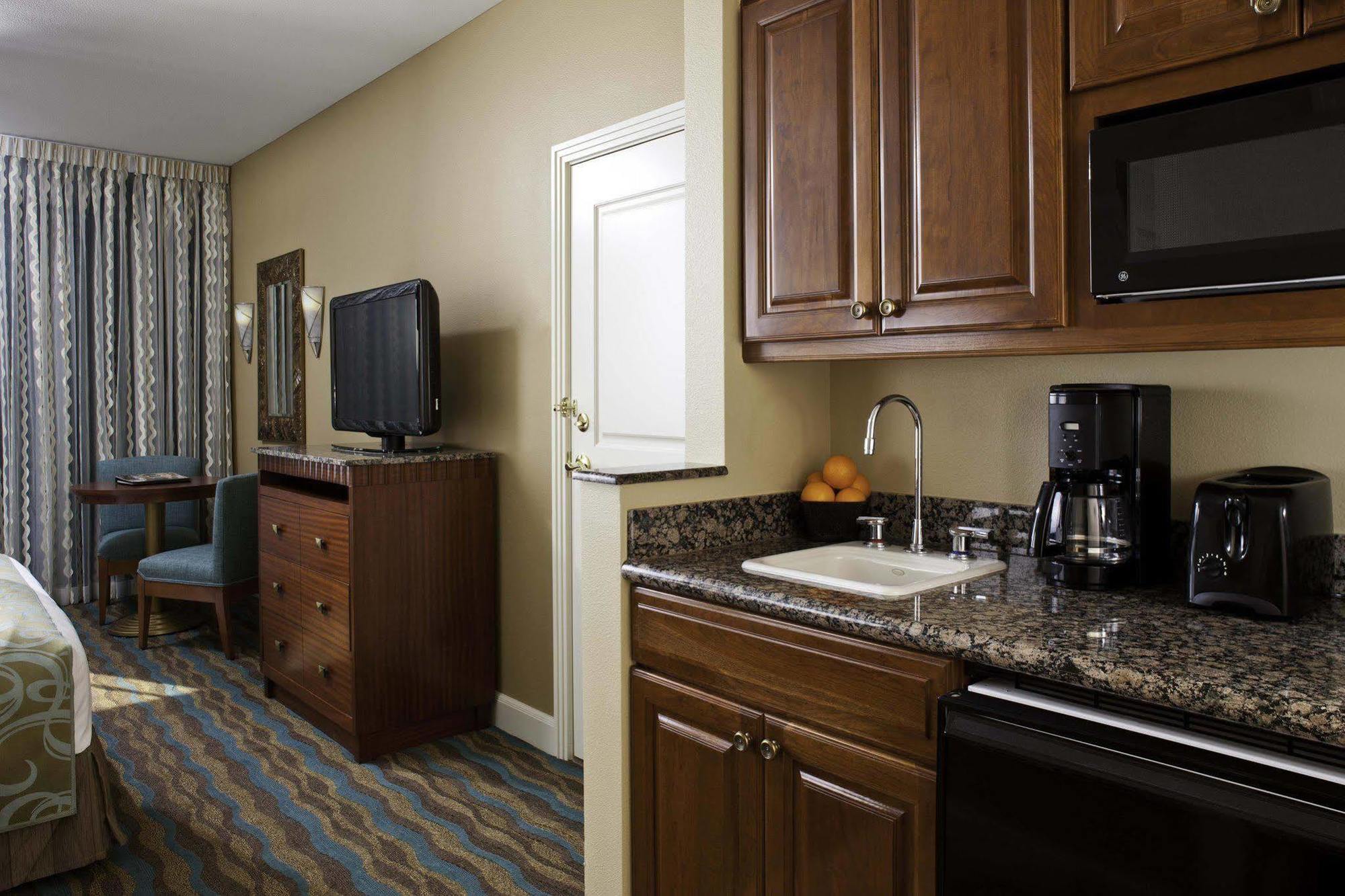 Hilton Grand Vacations Club On The Vegas Strip Resort