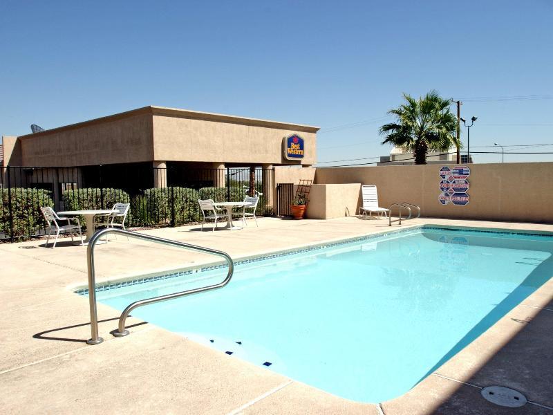 Western Parkview Hotel 3*