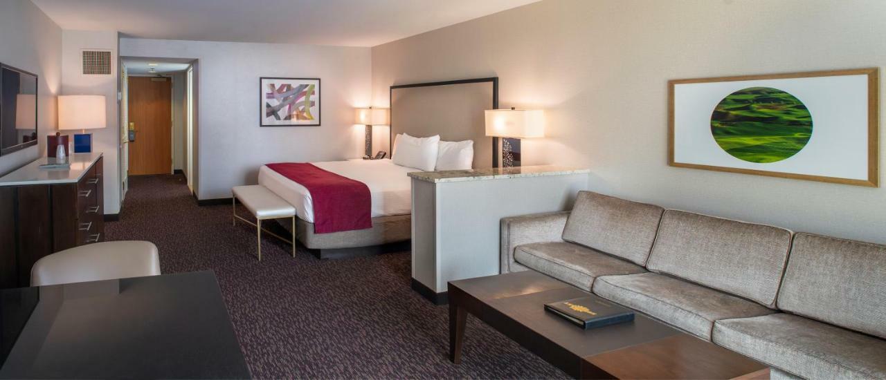 Resort Suncoast And Casino 4*