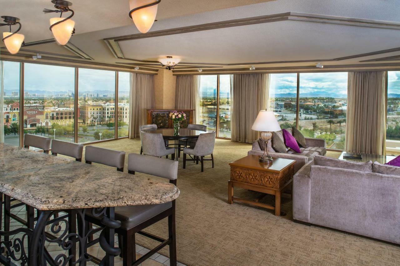 Suncoast And Casino Resort