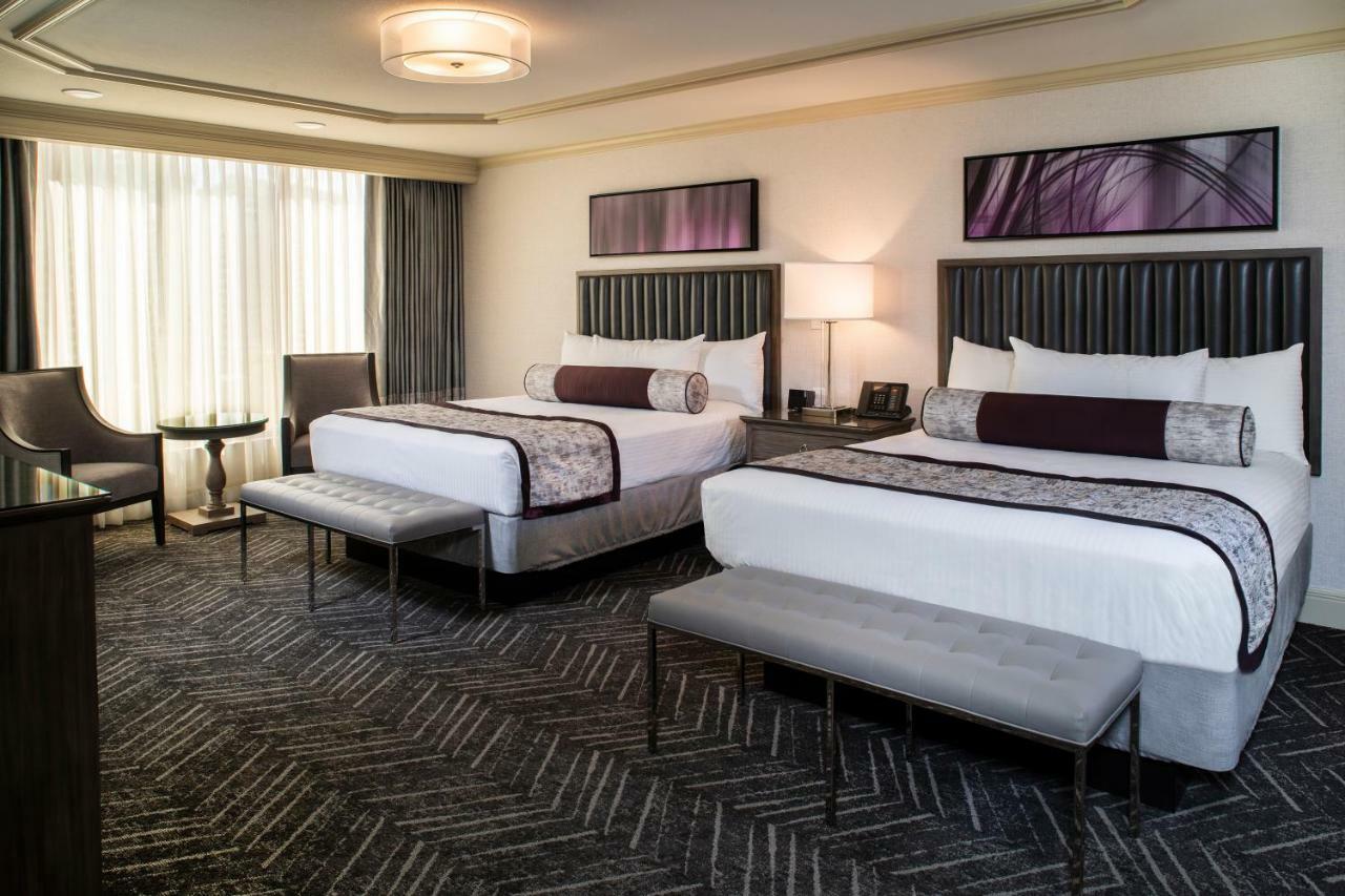 Suncoast And Casino Resort 4*
