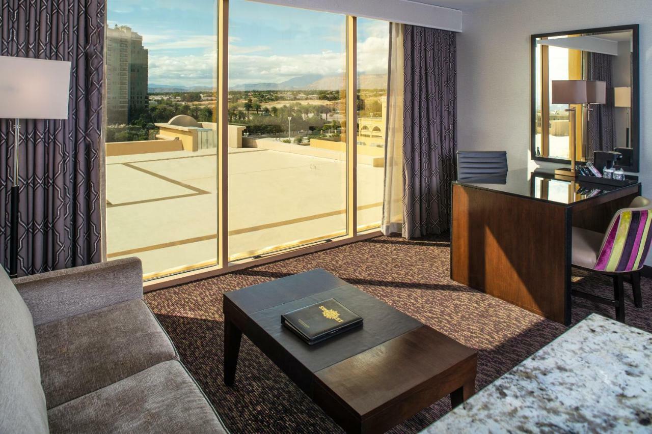 Suncoast And Casino Resort 4*