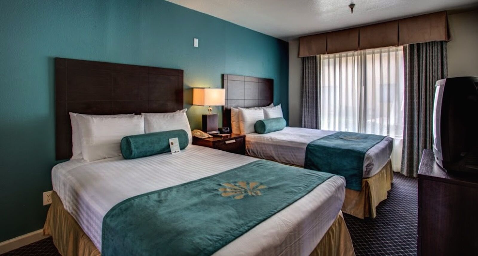 Alexis Park Hotel 3*