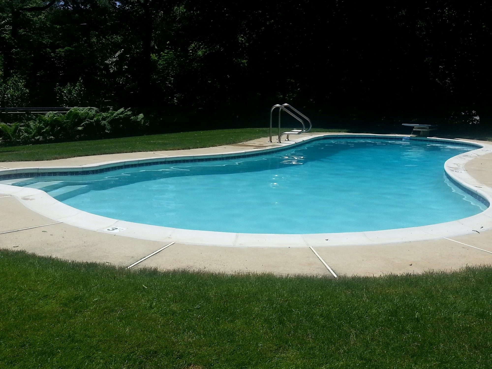 Beautiful Townhome With Pool *