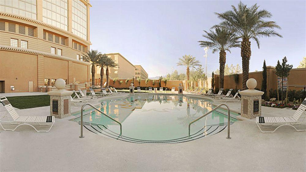 Suncoast And Casino Resort 4*