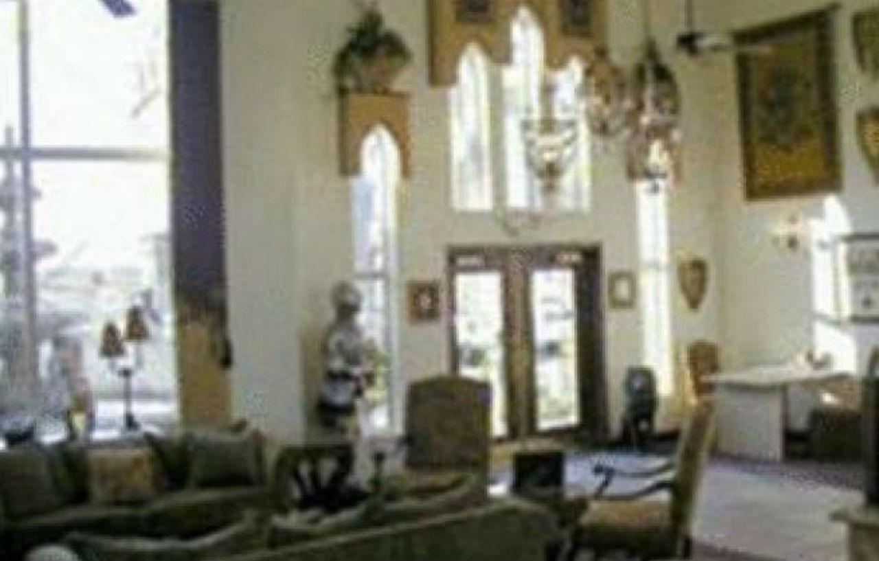 Manor Aparthotel 3*