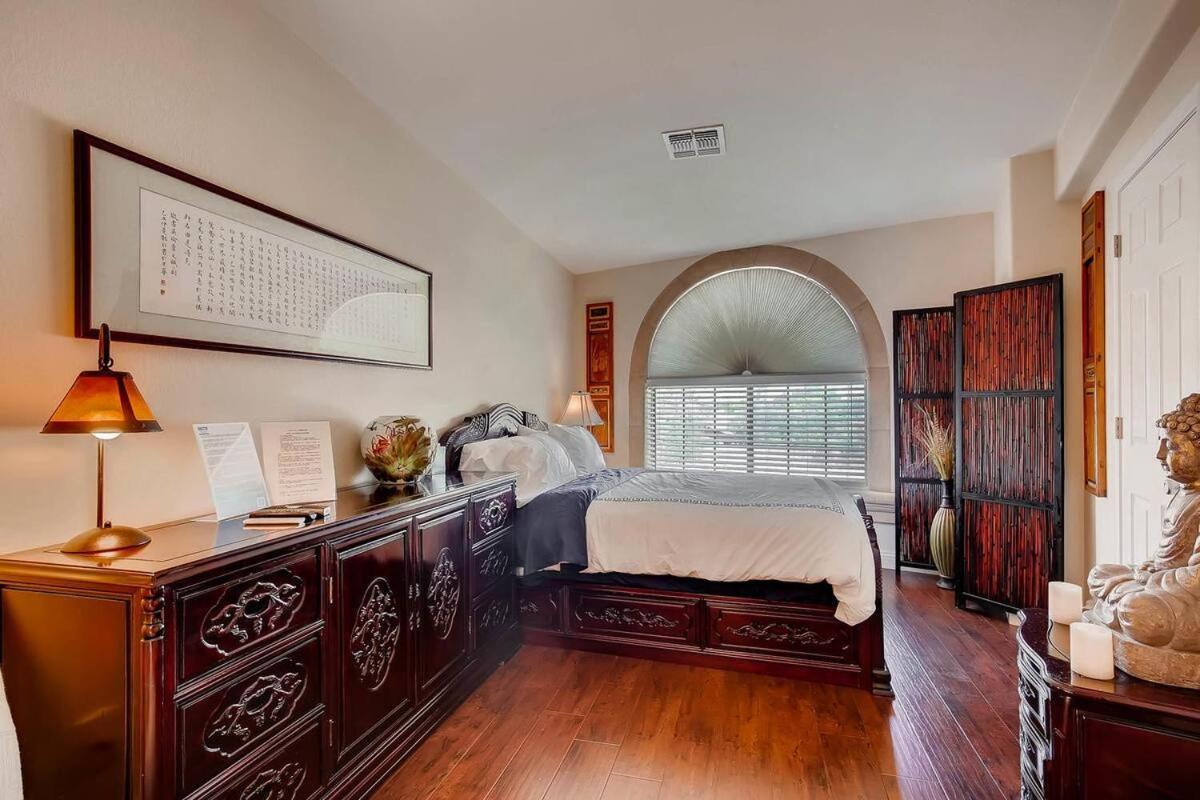 Villa Gordal - Enormous In Vegas With 39 Sleeps *